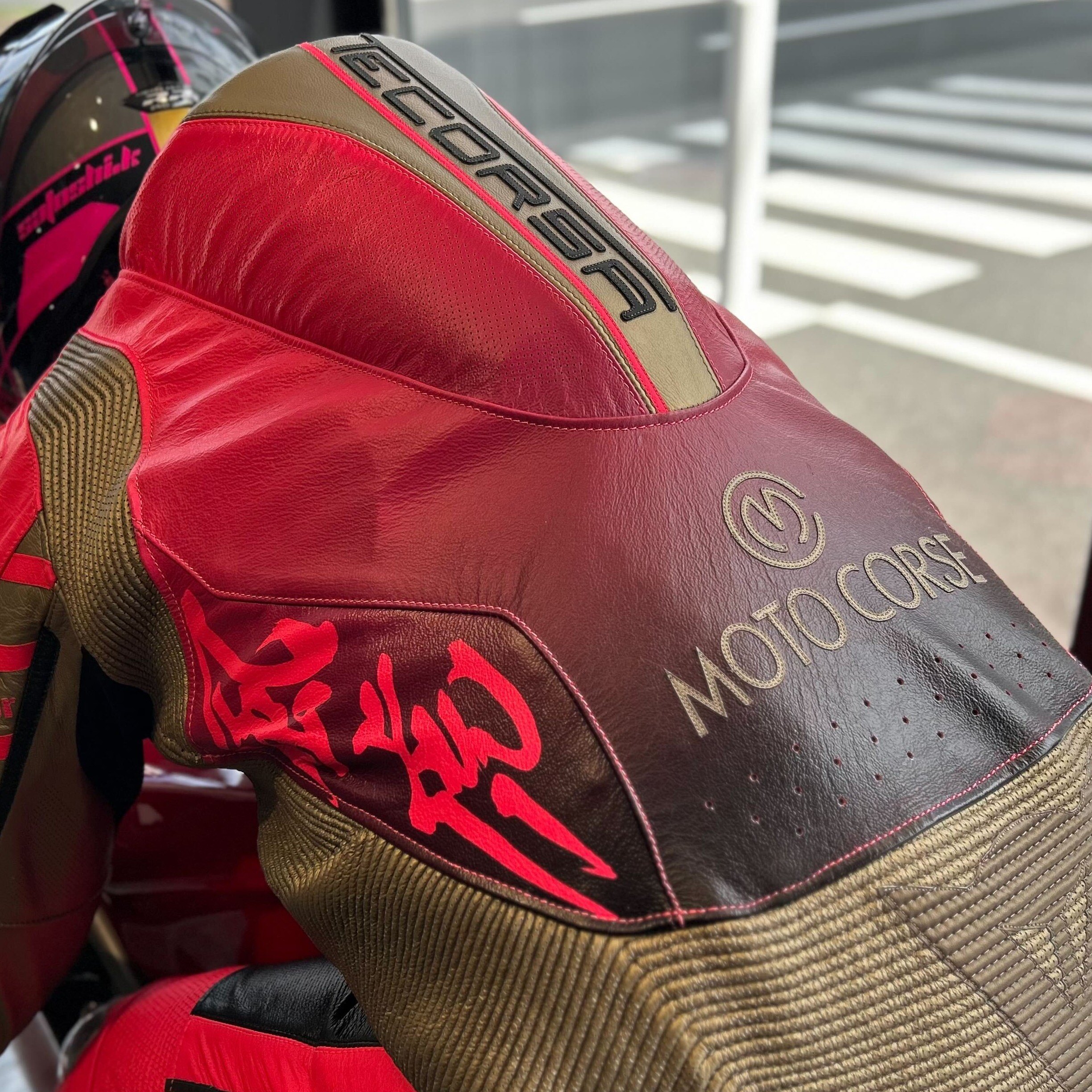 DUCATI Atelier ONE アトリエワン オーダーレーシングスーツ DUCATI Atelier ONE アトリエワン オーダーレーシングスーツ DUCATI